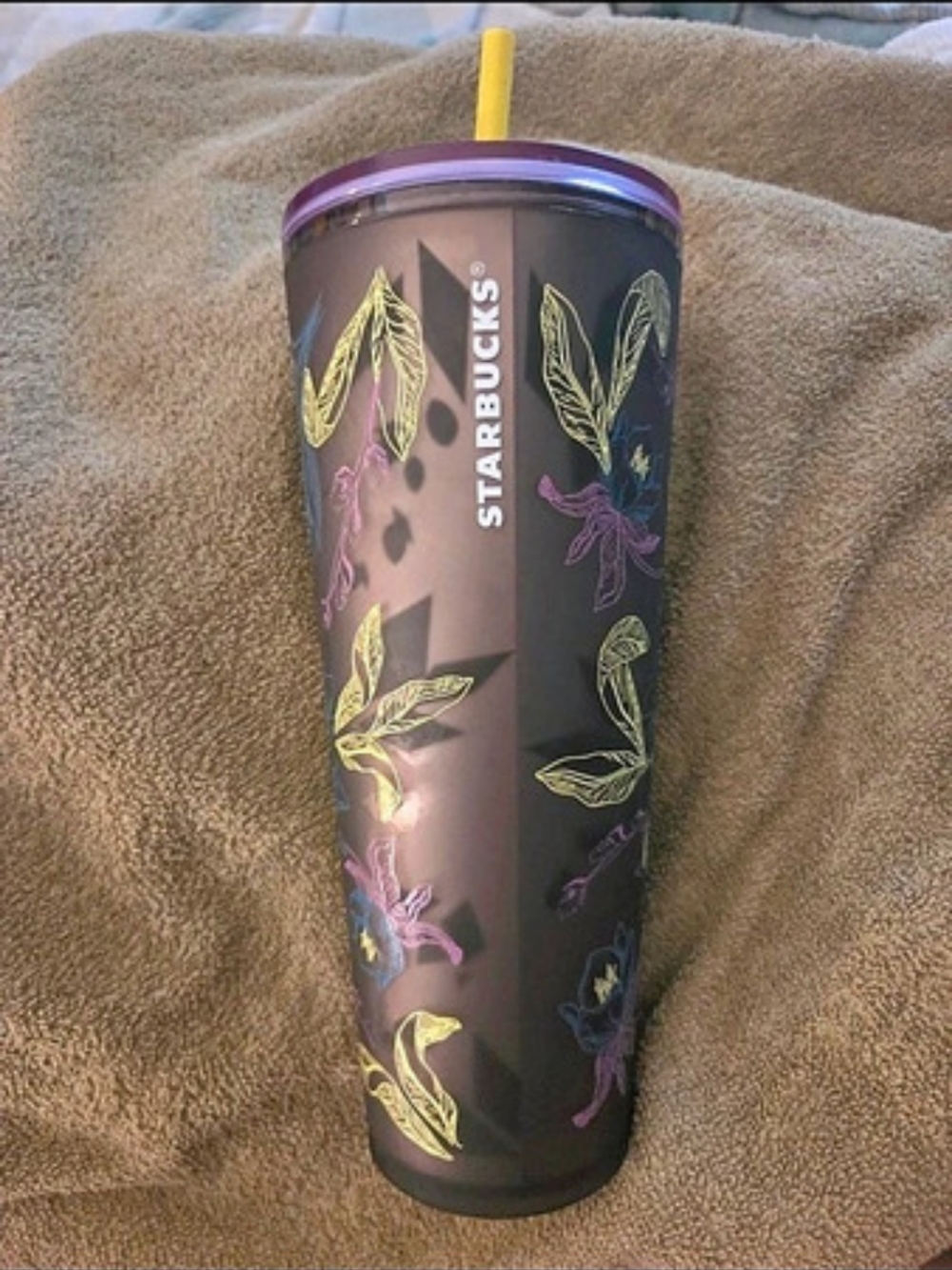 Starbucks  Cold Cup 24 oz